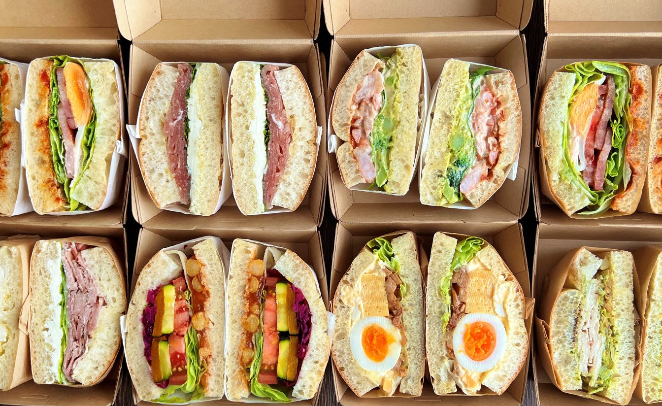 ボックス入りの朝食セット